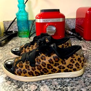 DKNY Women’s sneakers